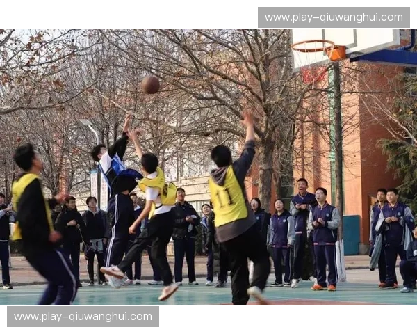 巅峰之上的较量：当中美篮球跨越时空，那些沸腾在血液里的纯粹与热血